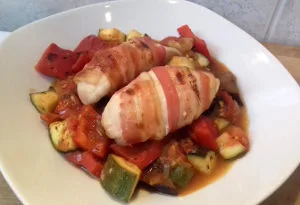 ratatouille baconbe tekert csirkemell