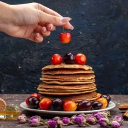 palacsinta cseresznyével